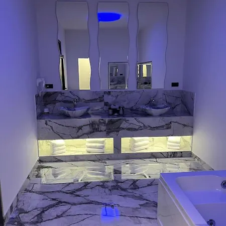Cetate Apartment